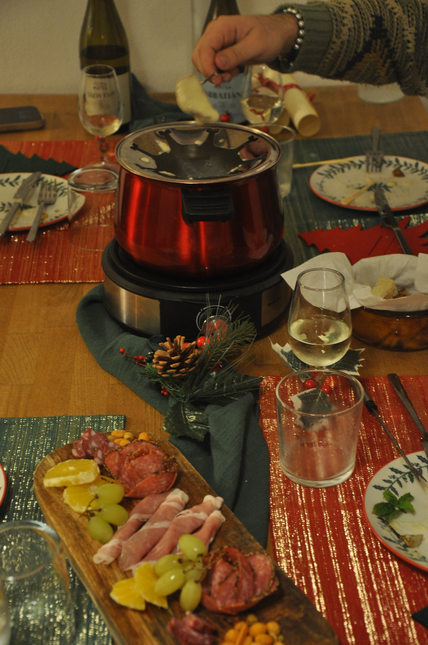 Christmas Special - Fondue and Wine by the Fireplace